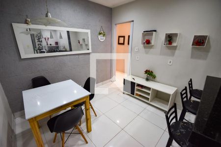 Casa à venda com 200m², 4 quartos e sem vaga Casa à venda com 200m², 4 quartos e sem vagaCopa