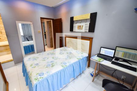 Casa à venda com 200m², 4 quartos e sem vaga Casa à venda com 200m², 4 quartos e sem vagaQuarto 2 - Suíte