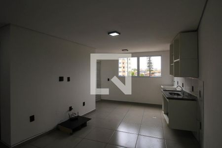 Sala/Cozinha de apartamento para alugar com 2 quartos, 45m² em Jardim Adutora, São Paulo