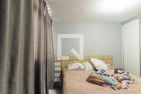 Quarto 2 Suite de apartamento para alugar com 2 quartos, 57m² em Capão Raso, Curitiba