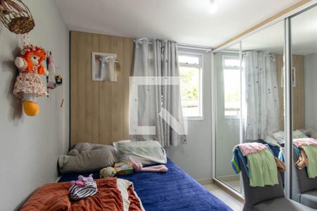 Quarto 1 de apartamento para alugar com 2 quartos, 57m² em Capão Raso, Curitiba