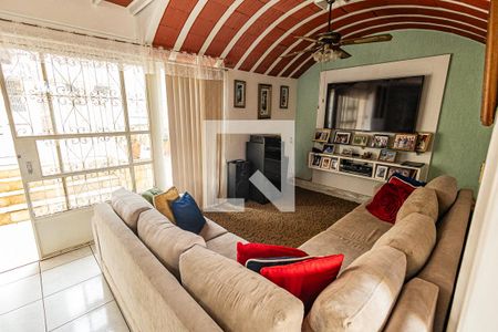 Sala de TV de casa à venda com 3 quartos, 230m² em São Luiz, Belo Horizonte