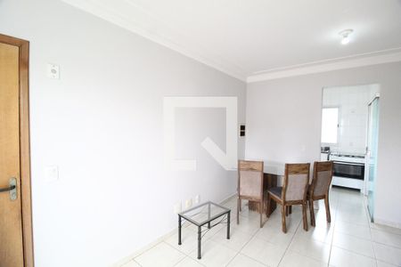 Sala de apartamento para alugar com 2 quartos, 54m² em Santa Mônica, Uberlândia