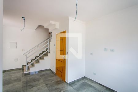 Sala de casa à venda com 2 quartos, 88m² em Vila Cecilia Maria, Santo André