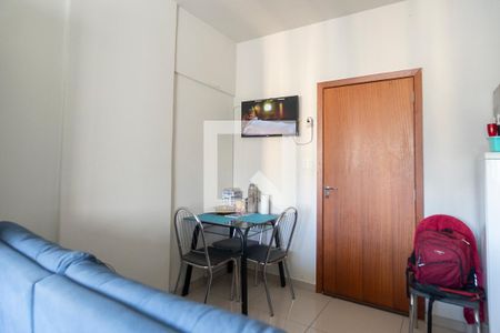 Sala de kitnet/studio à venda com 1 quarto, 30m² em Centro Histórico, Porto Alegre