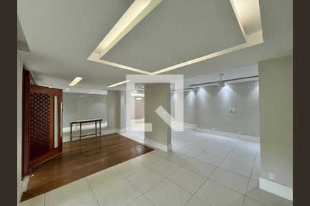 Sala de casa de condomínio à venda com 4 quartos, 380m² em Barra da Tijuca, Rio de Janeiro