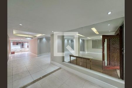 Sala de casa de condomínio à venda com 4 quartos, 380m² em Barra da Tijuca, Rio de Janeiro