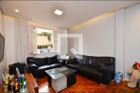 Sala de estar de apartamento à venda com 2 quartos, 100m² em Santa Efigênia, Belo Horizonte