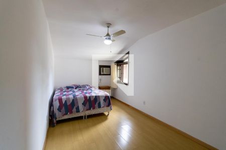 Quarto 1 de casa à venda com 3 quartos, 266m² em Ipanema, Porto Alegre