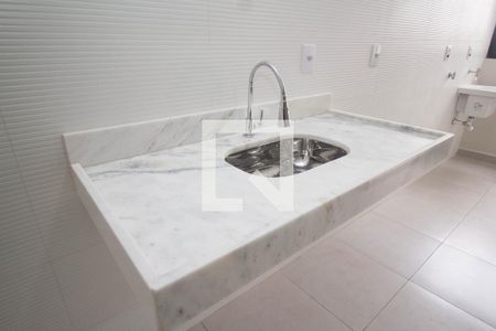 Sala/Cozinha de apartamento para alugar com 1 quarto, 31m² em Parque Sao Luis, São Paulo