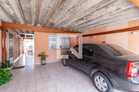 Casa à venda com 225m², 4 quartos e 2 vagas Casa à venda com 225m², 4 quartos e 2 vagasGaragem