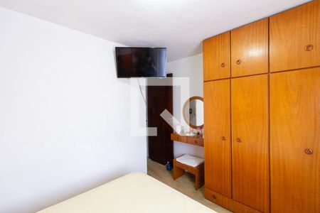 Quarto 1 de casa à venda com 4 quartos, 225m² em Quitaúna, Osasco