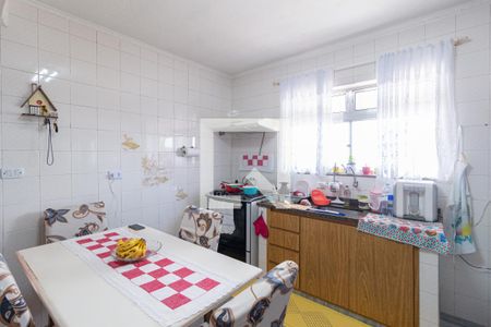 Casa à venda com 225m², 4 quartos e 2 vagas Casa à venda com 225m², 4 quartos e 2 vagasCozinha