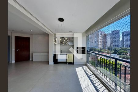 Varanda de apartamento para alugar com 3 quartos, 117m² em Santo Amaro, São Paulo