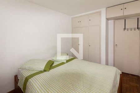 Quarto 1 de apartamento à venda com 2 quartos, 75m² em Moema, São Paulo