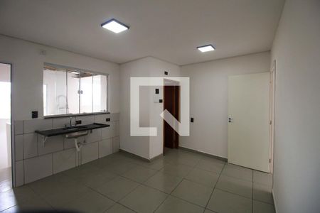 Sala/Cozinha de apartamento para alugar com 2 quartos, 45m² em Jardim Adutora, São Paulo