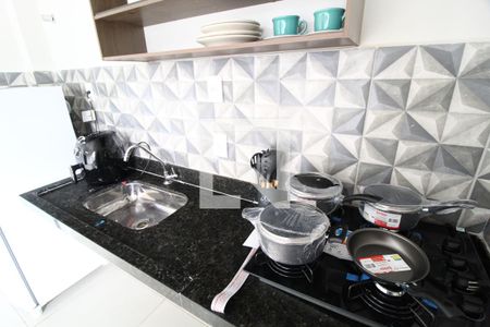 Sala/Cozinha de kitnet/studio para alugar com 1 quarto, 33m² em Umuarama, Uberlândia