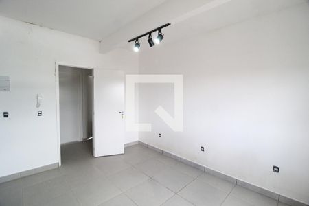 Sala/Quarto de kitnet/studio para alugar com 1 quarto, 33m² em Umuarama, Uberlândia