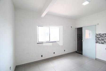 Sala/Quarto de kitnet/studio para alugar com 1 quarto, 33m² em Umuarama, Uberlândia