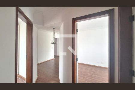 Corredor de apartamento à venda com 3 quartos, 80m² em Pompeia, São Paulo