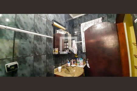 Casa à venda com 241m², 3 quartos e 2 vagas Casa à venda com 241m², 3 quartos e 2 vagasBanheiro da Suíte