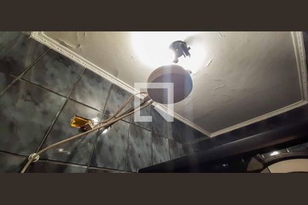 Casa à venda com 241m², 3 quartos e 2 vagas Casa à venda com 241m², 3 quartos e 2 vagasBanheiro Social de Cima