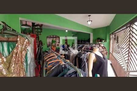 Casa à venda com 241m², 3 quartos e 2 vagas Casa à venda com 241m², 3 quartos e 2 vagasGaragem