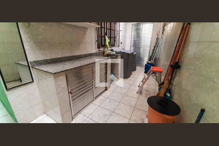 Casa à venda com 241m², 3 quartos e 2 vagas Casa à venda com 241m², 3 quartos e 2 vagasÁrea de Serviço
