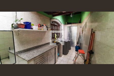 Casa à venda com 241m², 3 quartos e 2 vagas Casa à venda com 241m², 3 quartos e 2 vagasÁrea de Serviço