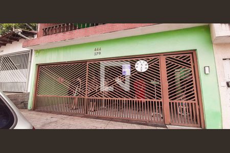 Casa à venda com 241m², 3 quartos e 2 vagas Casa à venda com 241m², 3 quartos e 2 vagasFachada da Casa