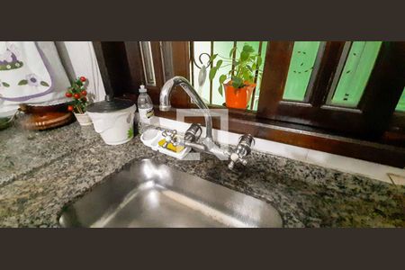 Casa à venda com 241m², 3 quartos e 2 vagas Casa à venda com 241m², 3 quartos e 2 vagasCozinha