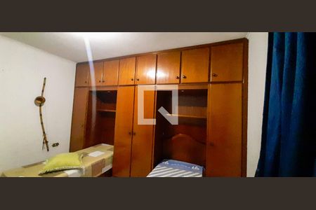 Casa à venda com 241m², 3 quartos e 2 vagas Casa à venda com 241m², 3 quartos e 2 vagasQuarto 2