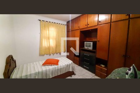 Casa à venda com 241m², 3 quartos e 2 vagas Casa à venda com 241m², 3 quartos e 2 vagasQuarto 1