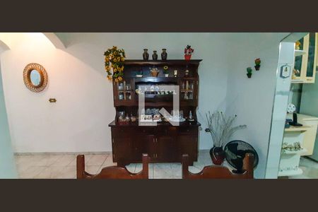 Casa à venda com 241m², 3 quartos e 2 vagas Casa à venda com 241m², 3 quartos e 2 vagasSala de Jantar