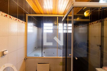 Casa para alugar com 420m², 5 quartos e 5 vagas Casa para alugar com 420m², 5 quartos e 5 vagasBanheiro da Suíte Master