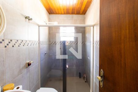 Casa para alugar com 420m², 5 quartos e 5 vagas Casa para alugar com 420m², 5 quartos e 5 vagasBanheiro andar superior