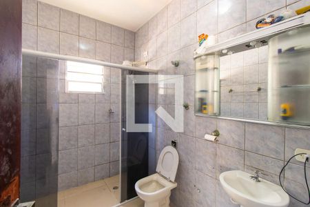 Casa para alugar com 420m², 5 quartos e 5 vagas Casa para alugar com 420m², 5 quartos e 5 vagasBanheiro andar inferior