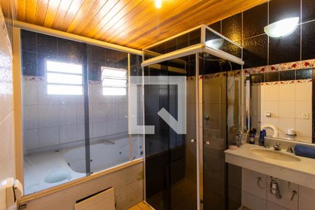 Casa para alugar com 420m², 5 quartos e 5 vagas Casa para alugar com 420m², 5 quartos e 5 vagasBanheiro da Suíte Master