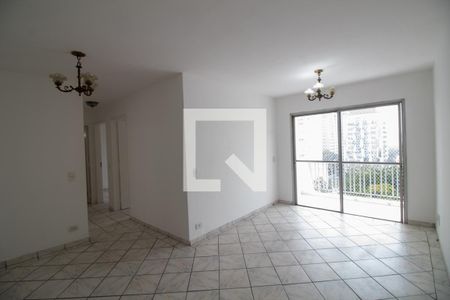 Sala de apartamento para alugar com 3 quartos, 75m² em Santo Amaro, São Paulo