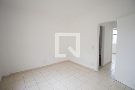 Quarto 1 de apartamento para alugar com 2 quartos, 80m² em Brasilândia, São Gonçalo