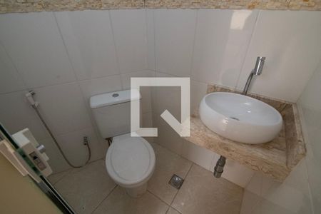 Lavabo de casa de condomínio para alugar com 3 quartos, 160m² em Parque Ortolândia, Hortolândia