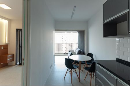 Sala de kitnet/studio para alugar com 1 quarto, 40m² em Perdizes, São Paulo