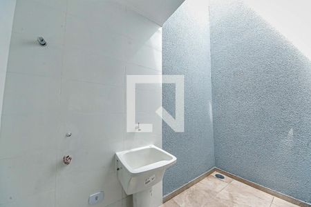 Casa de condomínio à venda com 75m², 2 quartos e 1 vaga Casa de condomínio à venda com 75m², 2 quartos e 1 vagaÁrea de Serviço