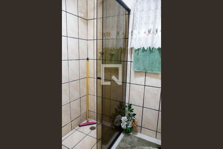 Casa à venda com 175m², 5 quartos e 2 vagas Casa à venda com 175m², 5 quartos e 2 vagasBanheiro