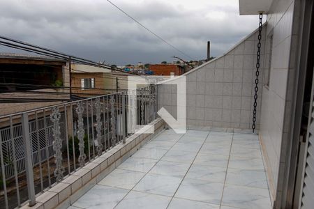 Casa à venda com 175m², 5 quartos e 2 vagas Casa à venda com 175m², 5 quartos e 2 vagasÁrea Externa
