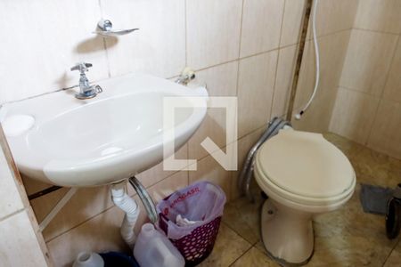 Casa à venda com 175m², 5 quartos e 2 vagas Casa à venda com 175m², 5 quartos e 2 vagasBanheiro