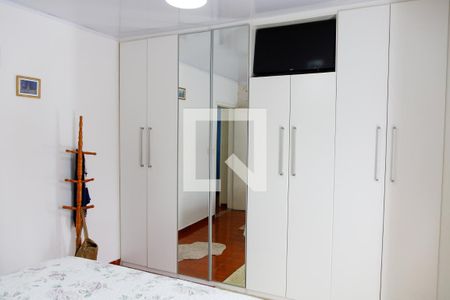 Casa à venda com 175m², 5 quartos e 2 vagas Casa à venda com 175m², 5 quartos e 2 vagasQuarto 2