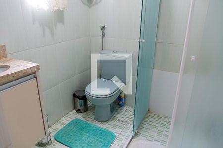 Casa à venda com 175m², 5 quartos e 2 vagas Casa à venda com 175m², 5 quartos e 2 vagasBanheiro do Quarto 3 - Suíte