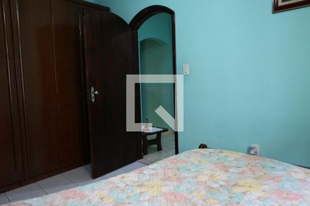 Quarto 1 de casa à venda com 3 quartos, 183m² em Parque Pinheiros, Taboão da Serra