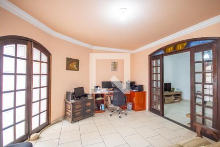 Sala de casa à venda com 3 quartos, 295m² em Quitaúna, Osasco